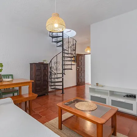 Blue House * 布尔高